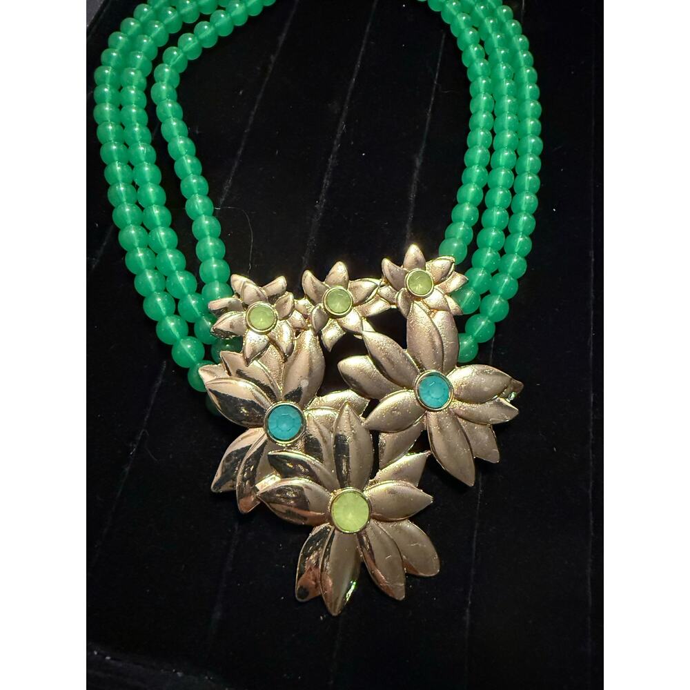 Vintage Style Goldtone Floral Statementโ Necklace, NWT